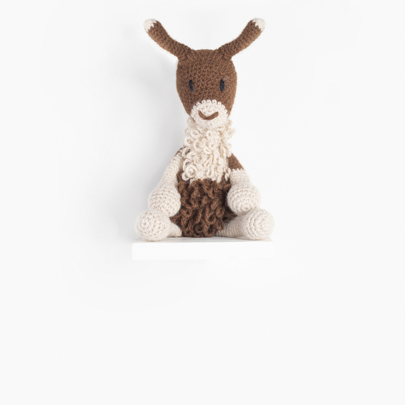alpaca, eds animals, edwards crochet, edwards menagerie, kerry lord